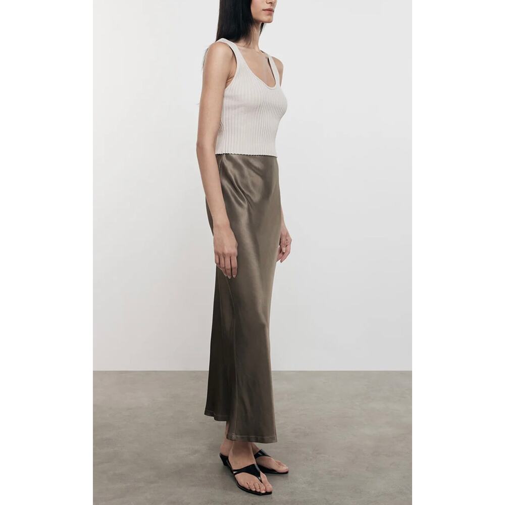 ENZA COSTA Satin Bias Cut Skirt Womens Small 1 Shiitake Brown Midi Pull on Slip - Picture 3 of 16